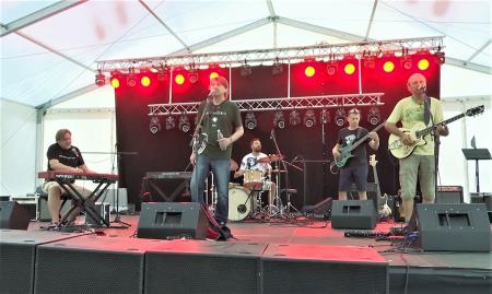 371144152_293620229949664_3459275797650901489_n